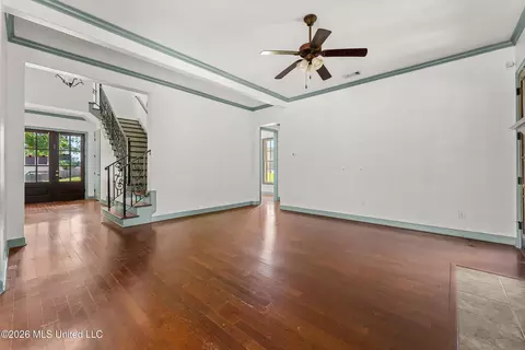 Living - 3558 Williams Brooke Ln, Hernando, MS 38632 photo 2 of 6