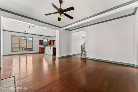 Living - 3558 Williams Brooke Ln, Hernando, MS 38632 photo 3 of 6