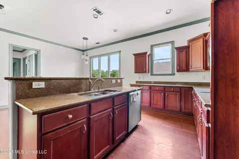 Kitchen - 3558 Williams Brooke Ln, Hernando, MS 38632 photo 1 of 4