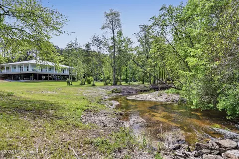 161 Air Ranch Rd, Lucedale, MS 39452