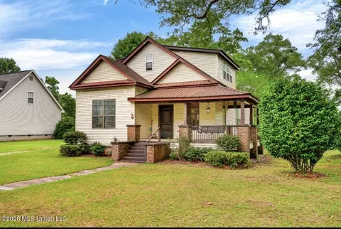 931 Old Hwy 11, Carriere, MS 39426