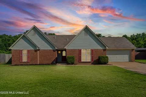 7357 Dunbarton Dr, Horn Lake, MS 38637