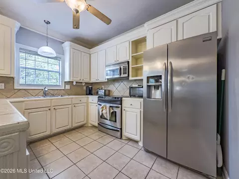 Kitchen - 107 Copper Ridge Ln, Florence, MS 39073 photo 1 of 1