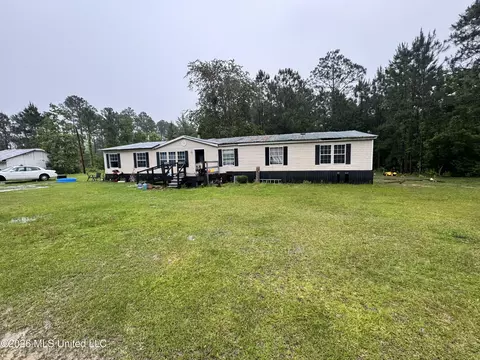 22440 Armes Rd, Saucier, MS 39574
