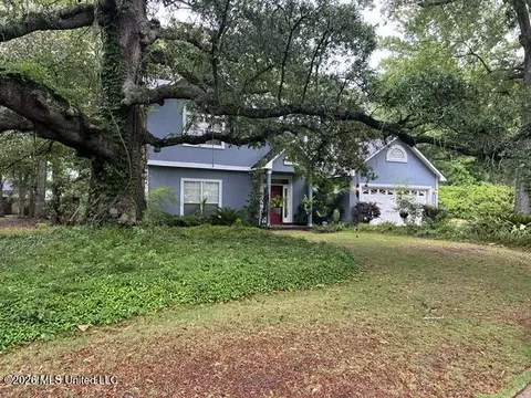 2619 Duck Lake Dr, Moss Point, MS 39563