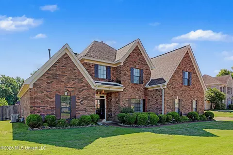 Exterior - 932 Gates St, Hernando, MS 38632 photo 3 of 8