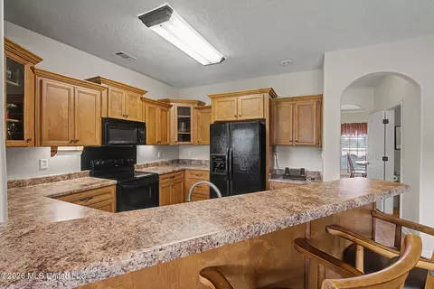 Kitchen - 932 Gates St, Hernando, MS 38632 photo 2 of 4