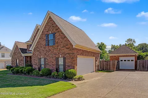Exterior - 932 Gates St, Hernando, MS 38632 photo 5 of 8