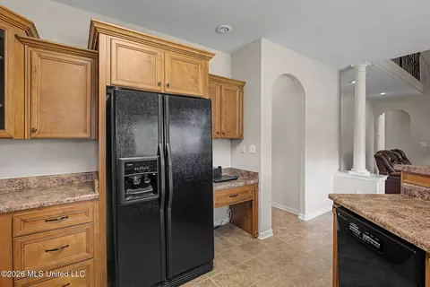 Kitchen - 932 Gates St, Hernando, MS 38632 photo 4 of 4