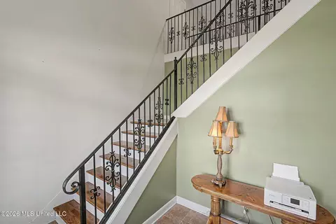 Entry Way - 932 Gates St, Hernando, MS 38632 photo 3 of 6