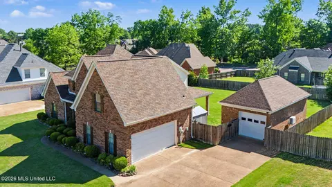 View/Area - 932 Gates St, Hernando, MS 38632 photo 1 of 8