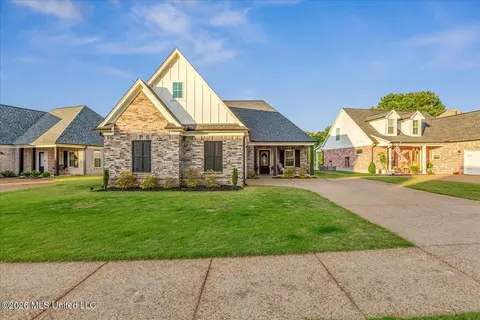 Exterior - 2150 Watson Vw, Nesbit, MS 38651 photo 2 of 8