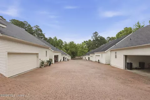 Exterior - 243 Eastbrooke St, Jackson, MS 39216 photo 8 of 8