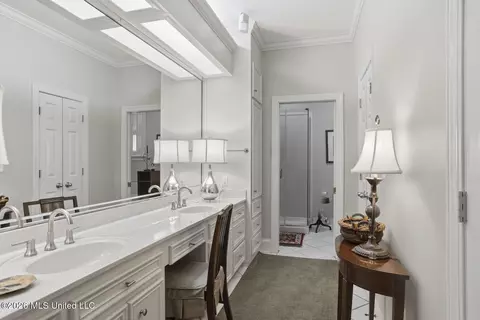 Bath - 243 Eastbrooke St, Jackson, MS 39216 photo 3 of 5