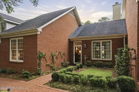 Exterior - 243 Eastbrooke St, Jackson, MS 39216 photo 2 of 8