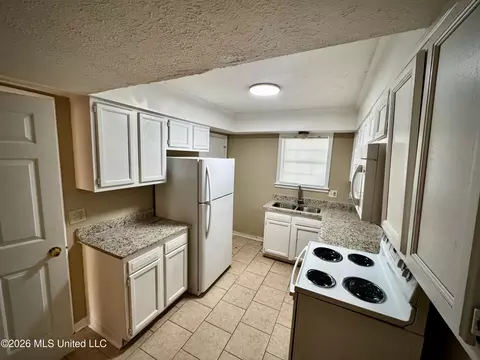 Kitchen - 11011102 Jamestown Way, Jackson, MS 39211 photo 1 of 3