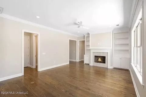 Living - 276 Harris Cir, Madison, MS 39110 photo 5 of 7