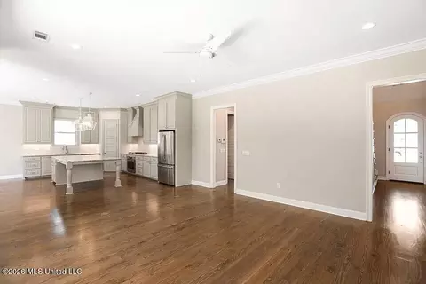 Living - 276 Harris Cir, Madison, MS 39110 photo 6 of 7