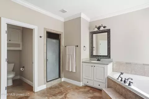 Bath - 124 Pine Oak Ln, Florence, MS 39073 photo 4 of 6