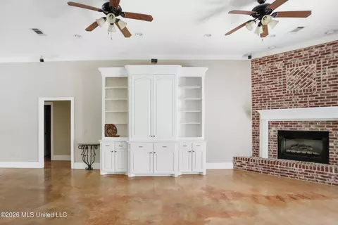 Living - 124 Pine Oak Ln, Florence, MS 39073 photo 2 of 2