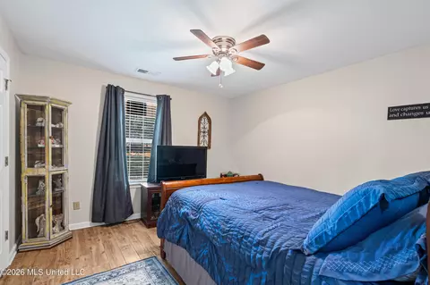 Bedroom - 6759 Trinity Dr, Hernando, MS 38632 photo 3 of 4