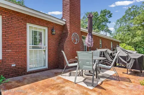 Exterior - 6759 Trinity Dr, Hernando, MS 38632 photo 7 of 8