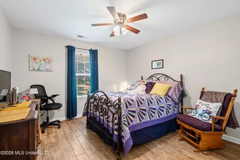 Bedroom - 6759 Trinity Dr, Hernando, MS 38632 photo 2 of 4