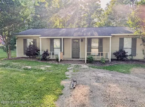 7335 Gary Rd, Byram, MS 39272