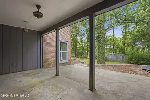 Exterior - 5422 River Thames Rd, Jackson, MS 39211 photo 3 of 6