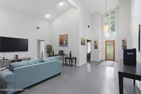 Entry Way - 5422 River Thames Rd, Jackson, MS 39211 photo 2 of 2