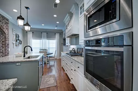 Kitchen - 117 Sweetbriar Dr, Canton, MS 39046 photo 3 of 4