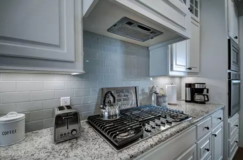 Kitchen - 117 Sweetbriar Dr, Canton, MS 39046 photo 2 of 4