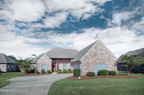 117 Sweetbriar Dr, Canton, MS 39046