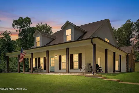 5665 Mcingvale Rd, Hernando, MS 38632