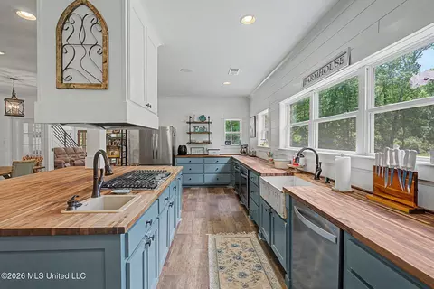 Kitchen - 5665 Mcingvale Rd, Hernando, MS 38632 photo 4 of 4