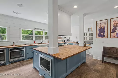 Kitchen - 5665 Mcingvale Rd, Hernando, MS 38632 photo 1 of 4
