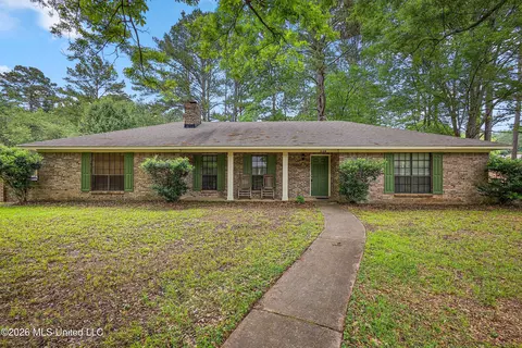 548 Vineland Dr, Jackson, MS 39212