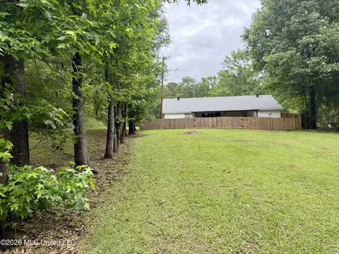 Exterior - 2112 Cleary Rd, Florence, MS 39073 photo 12 of 16