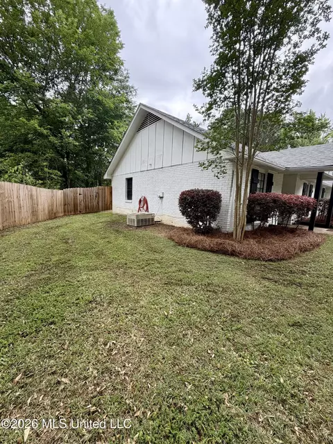Exterior - 2112 Cleary Rd, Florence, MS 39073 photo 5 of 16