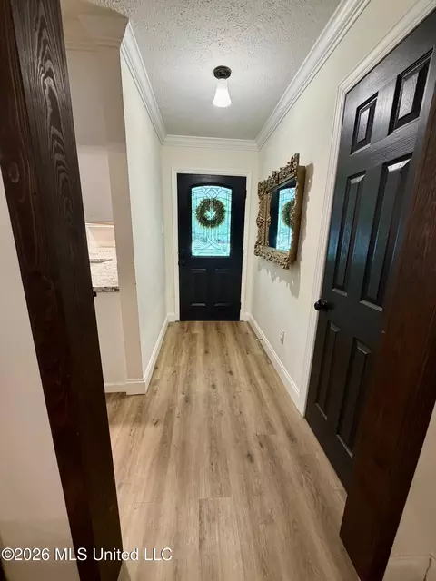 Entry Way - 2112 Cleary Rd, Florence, MS 39073 photo 2 of 6