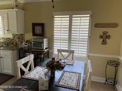 Dining - 253 Sunchase Dr, Brandon, MS 39042 photo 1 of 2