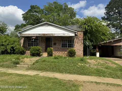 910 Summit St, Mccomb, MS 39648