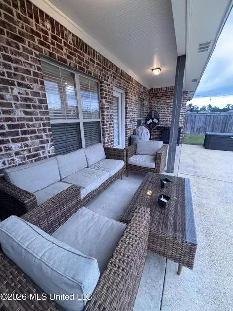 Exterior - 320 Emerald Way, Brandon, MS 39047 photo 6 of 7