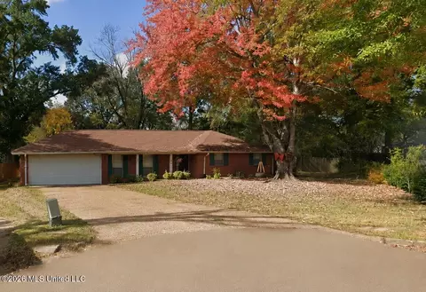 105 Hartfield Pl, Clinton, MS 39056
