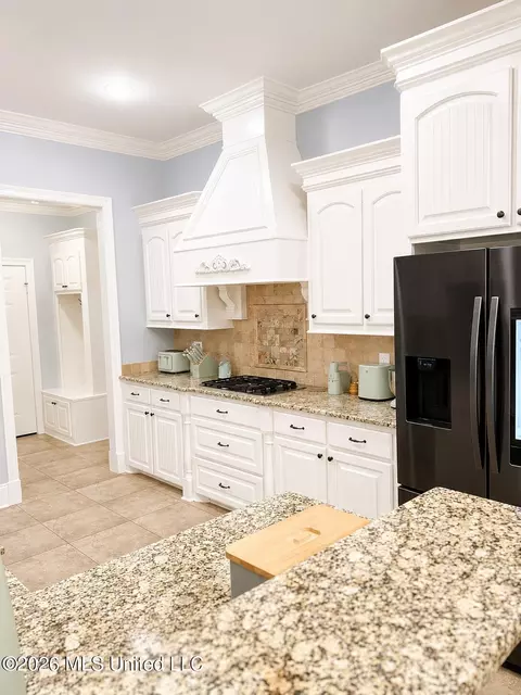 Kitchen - 114 Germany Dr, Canton, MS 39046 photo 4 of 4