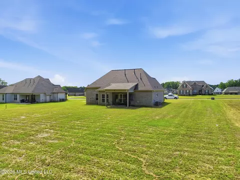 Exterior - 1441 Clair Cir, Hernando, MS 38632 photo 7 of 7