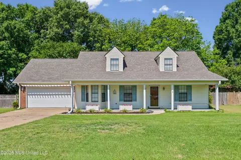 121 Keestone Dr, Senatobia, MS 38668