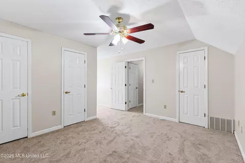 Bedroom - 121 Keestone Dr, Senatobia, MS 38668 photo 2 of 3
