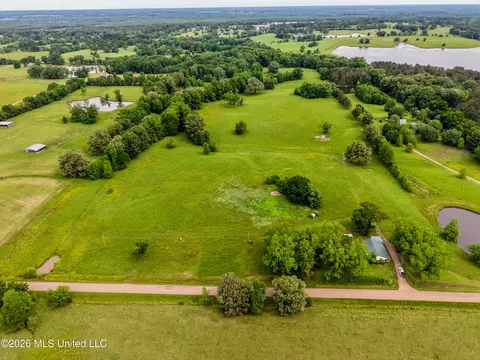 0 Cox Ferry Rd, Flora, MS 39071