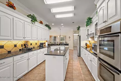 Kitchen - 136 Mccullough Ln, Flora, MS 39071 photo 1 of 4